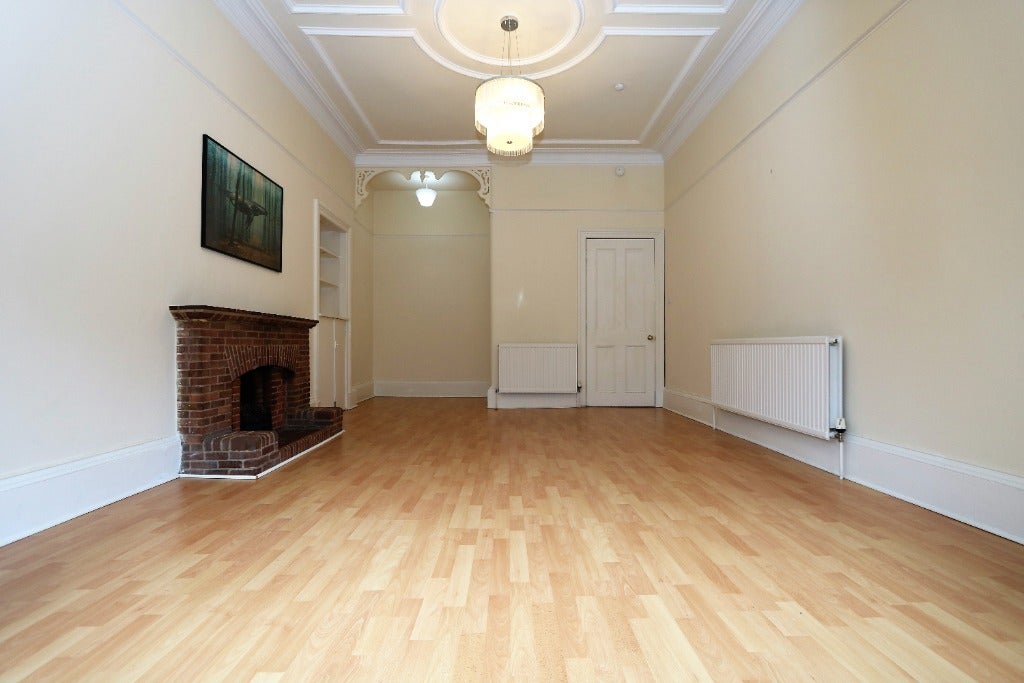 Flat Polwarth Street in Glasgow
