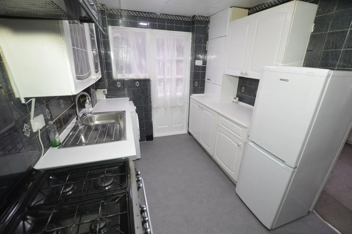 Flat Kingsley Gardens in Greater London