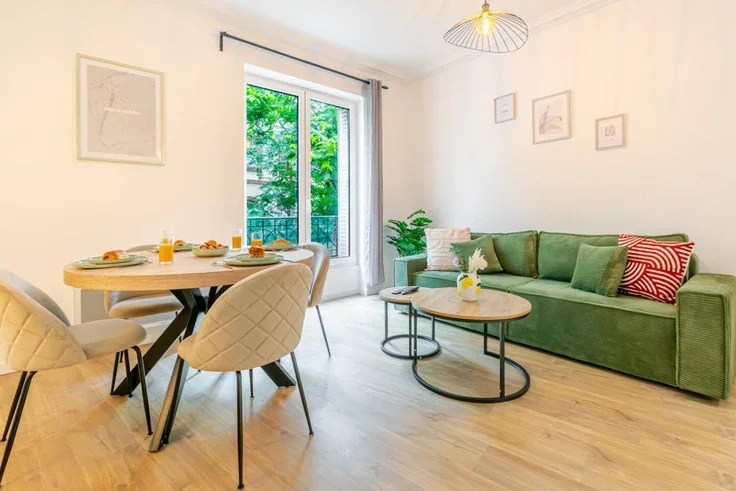 Flat Rue des Meuniers in Paris