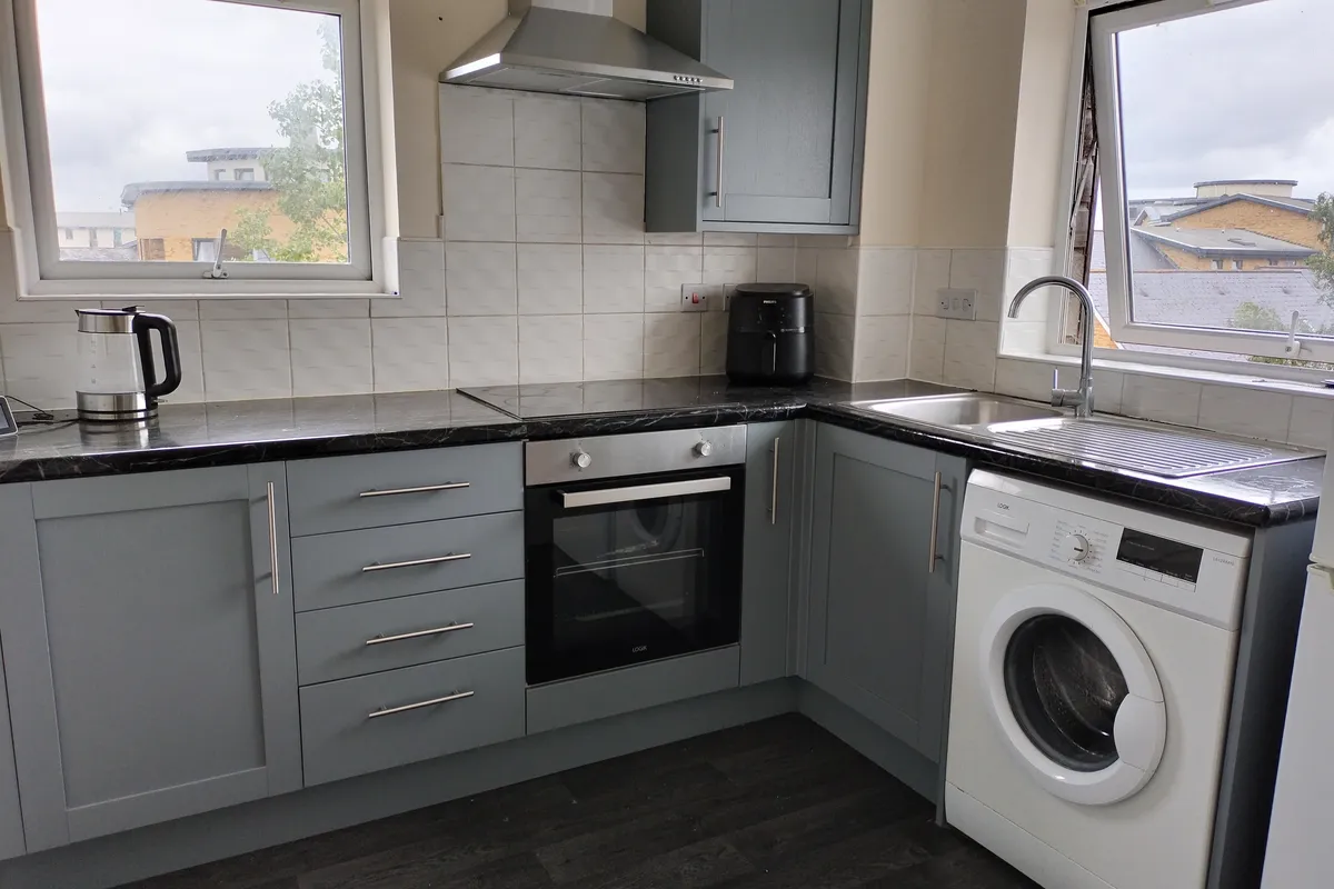Flat Celsus Grove in Swindon