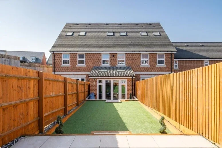 House Oak Avenue in Wokingham
