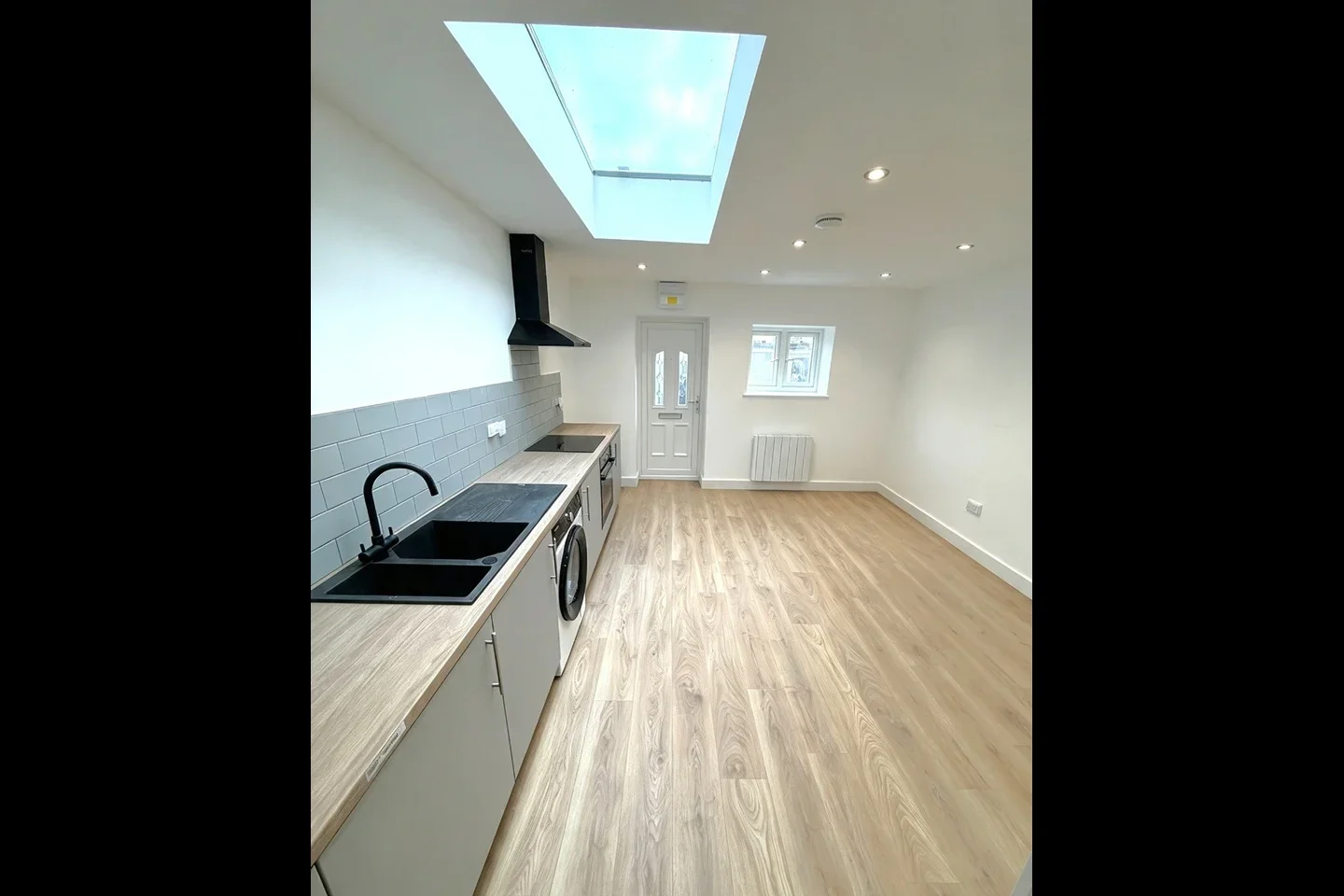 Flat Woolwich Road in Greater London