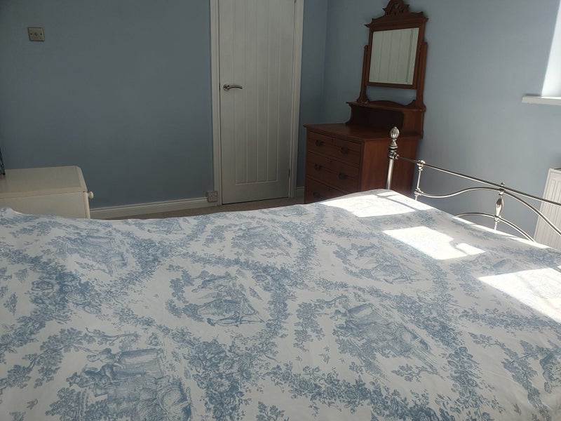 Room Steeles Road in Mid Suffolk