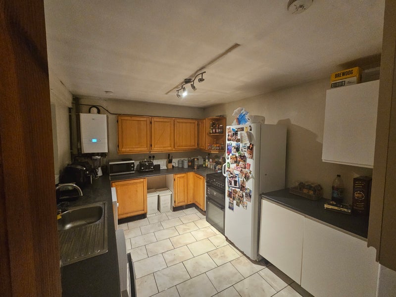 Room Cresswell Grove in Manchester