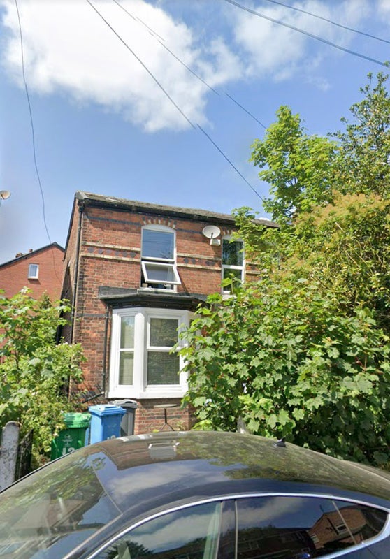 Room Cresswell Grove in Manchester