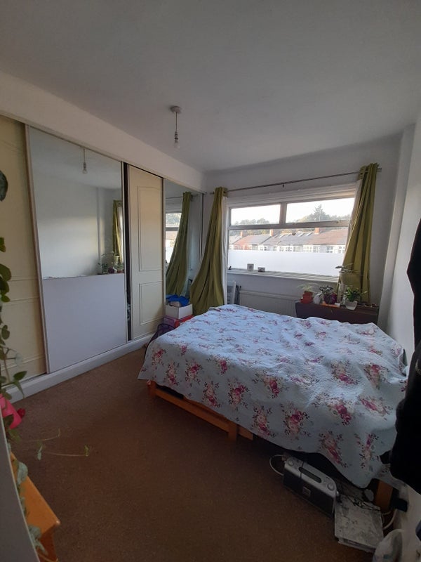 Room Beechfield Road in Greater London