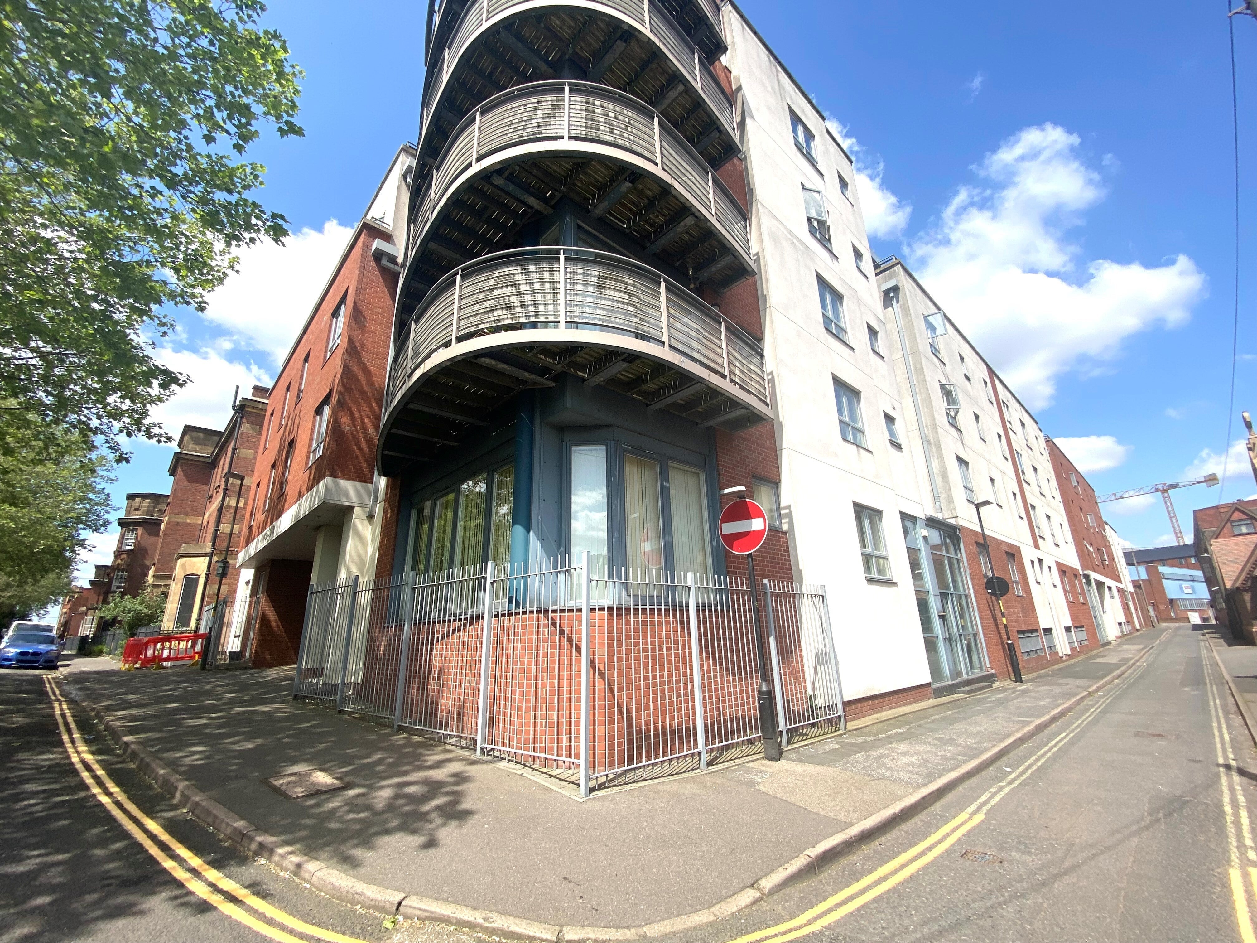 Flat Arthur Place in Birmingham