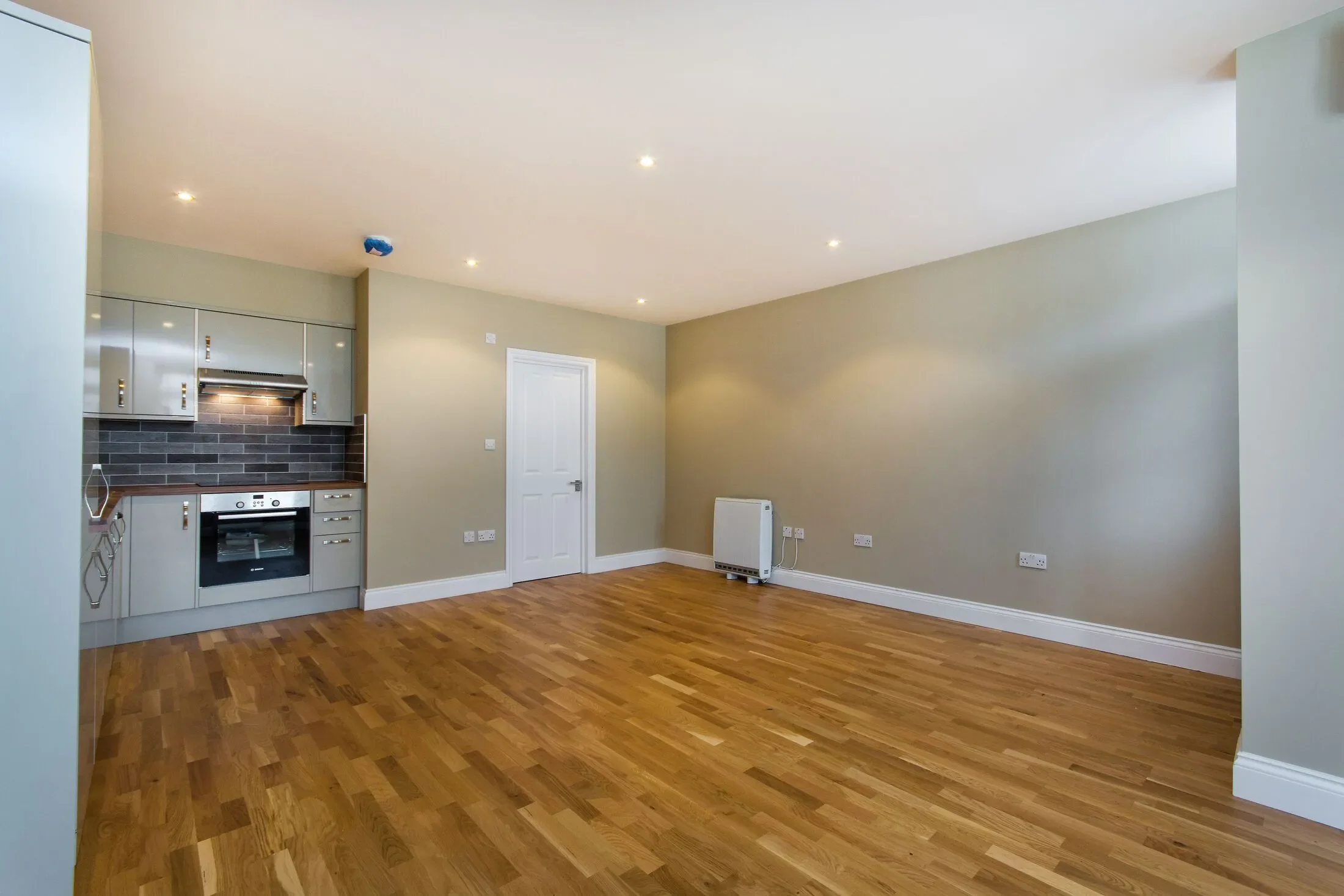 Flat Mansfield Road in Greater London