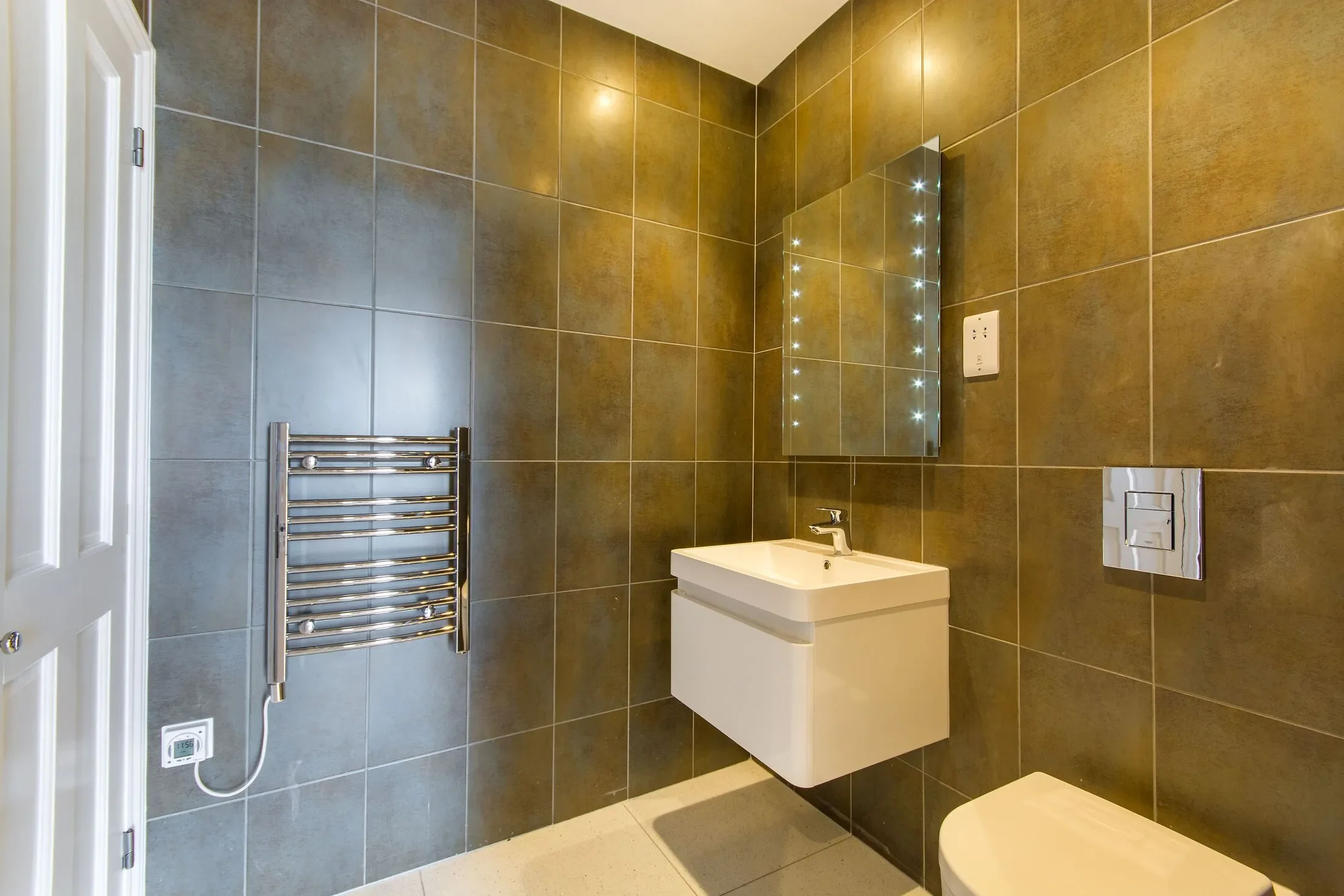Flat Mansfield Road in Greater London