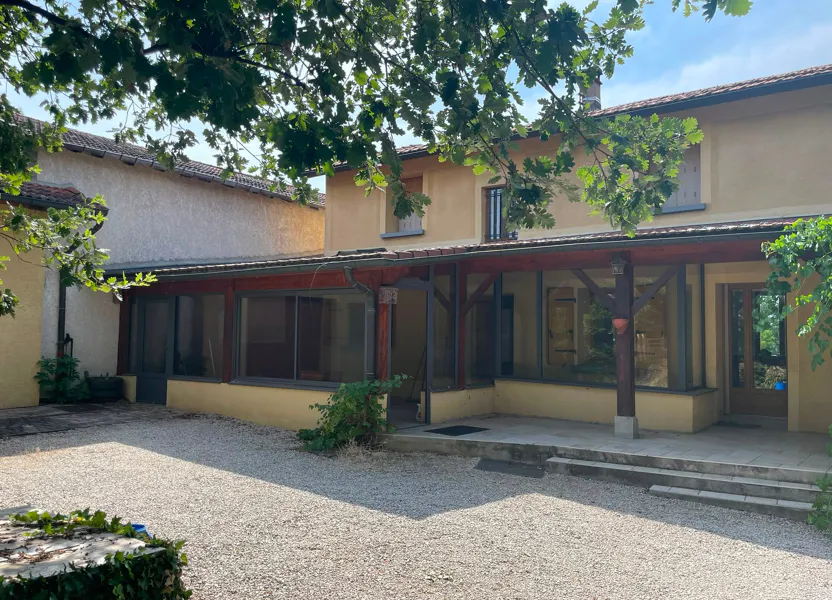 House Rue de Charriolle in Solaize