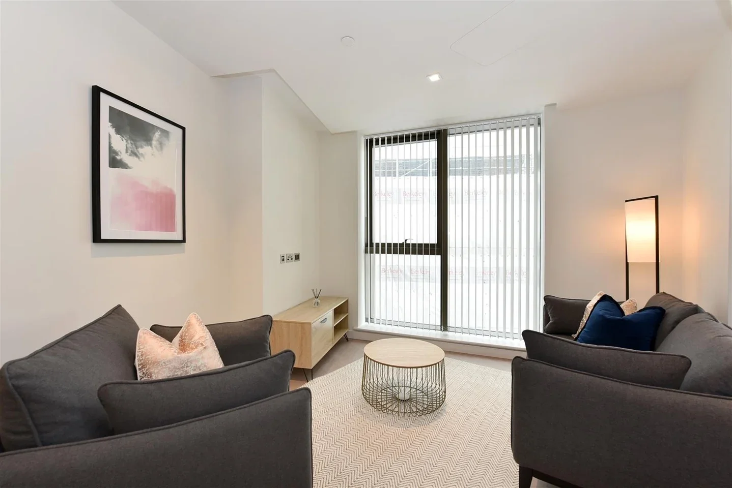 Flat Newcastle Place in City of Westminster