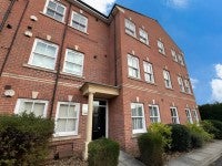 Flat Hatters Court in Stockport