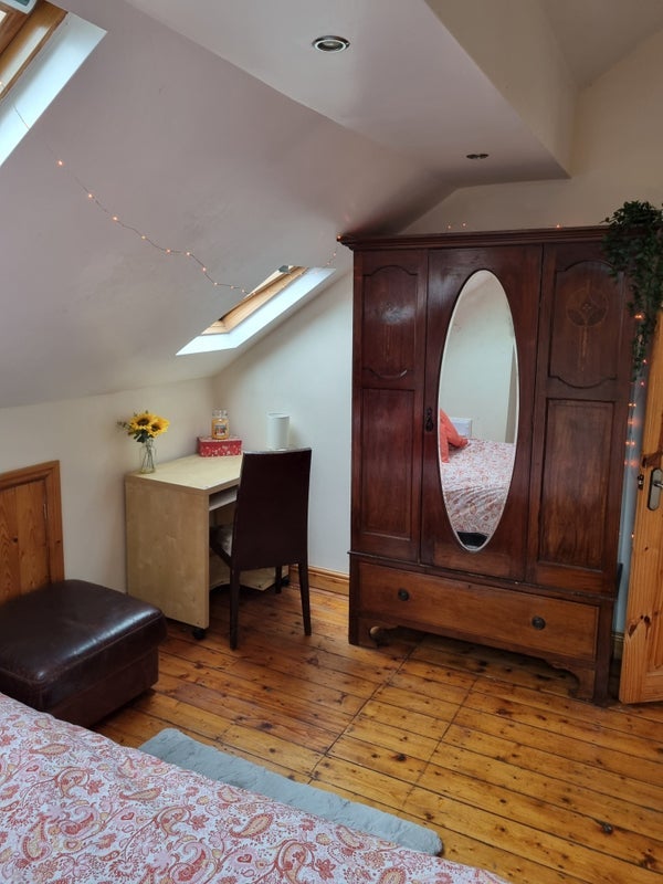 Room Whalley Road in Manchester
