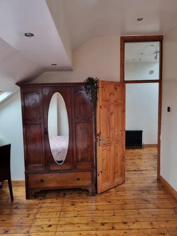 Room Whalley Road in Manchester