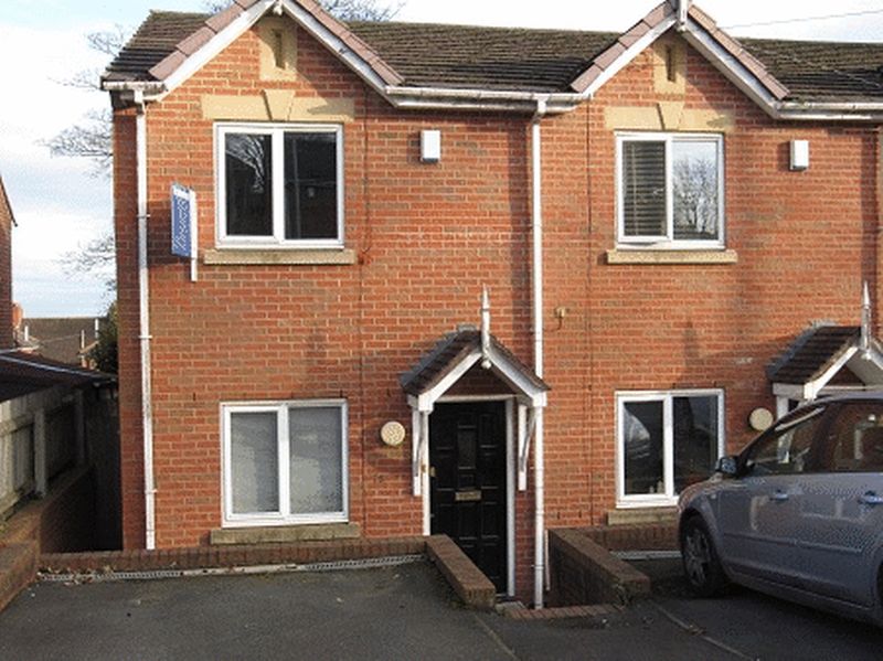 House Tudor Vale in Coseley