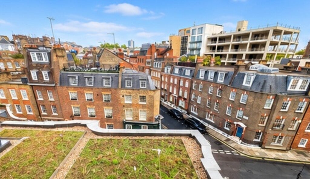Flat Cardinal Walk in City of Westminster