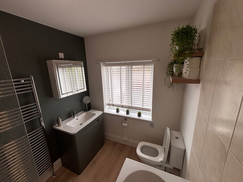 Room Derby Road in North East Derbyshire