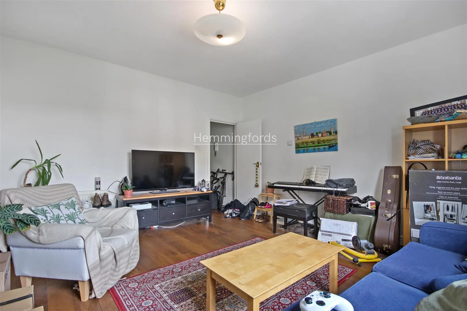 Flat Castlehaven Road in Greater London