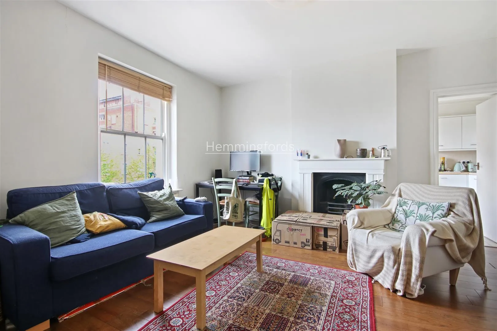 Flat Castlehaven Road in Greater London