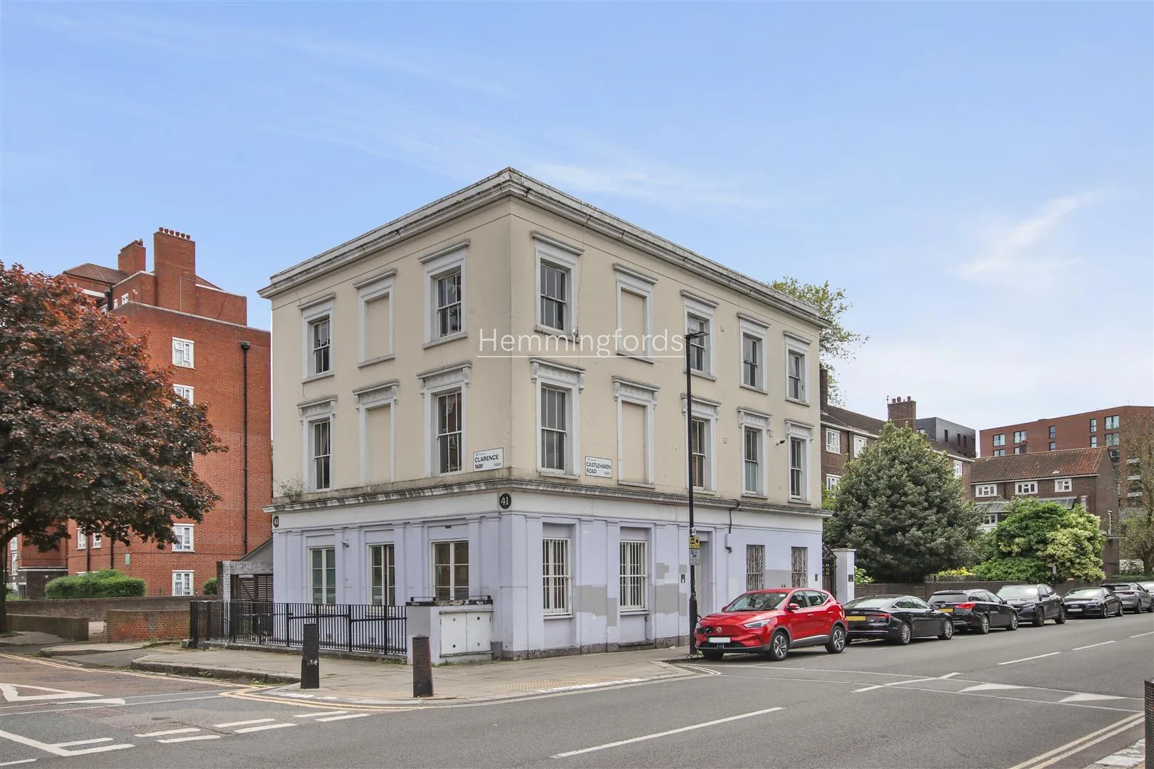 Flat Castlehaven Road in Greater London