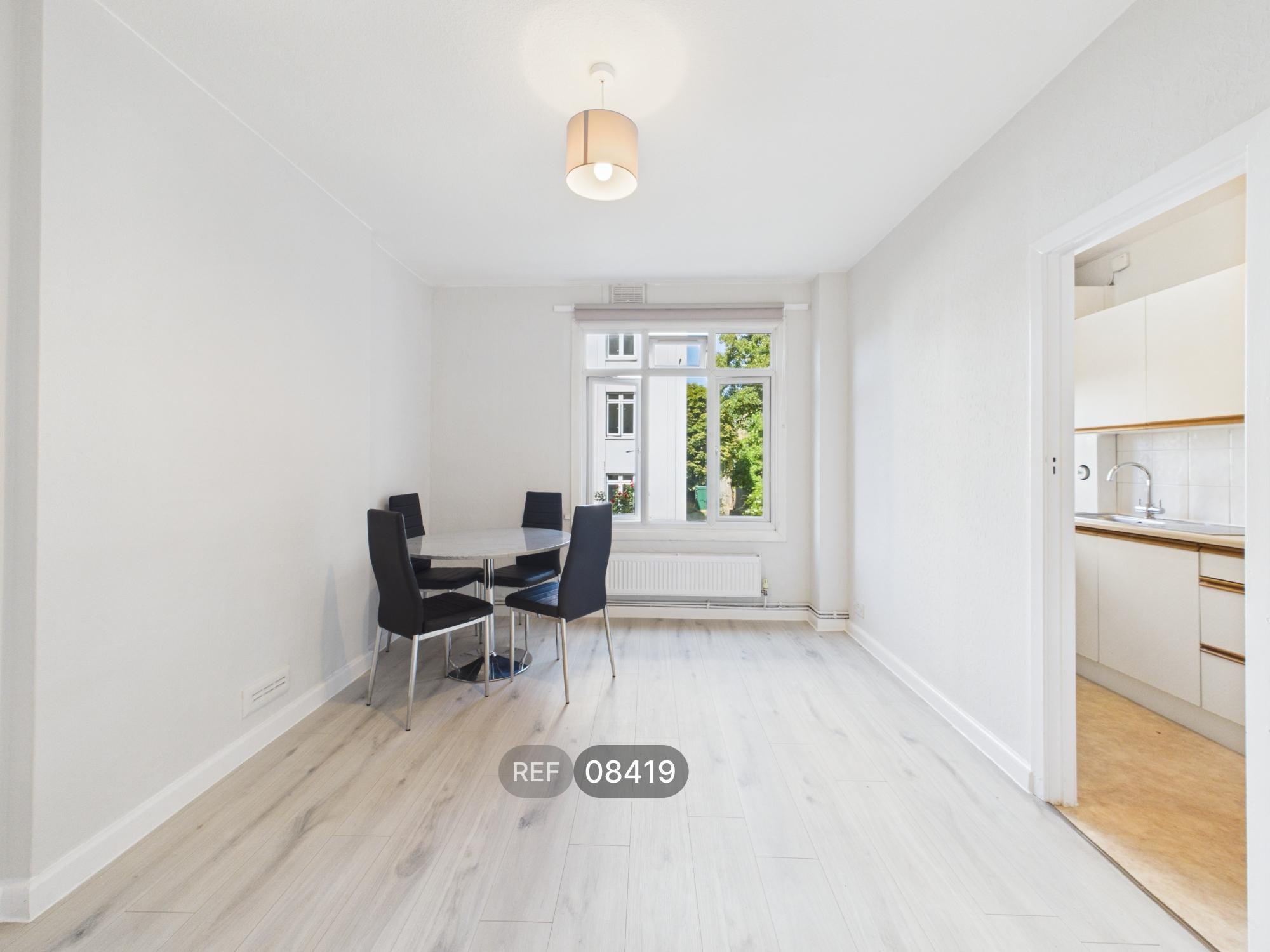 Flat Brixton Hill in Greater London