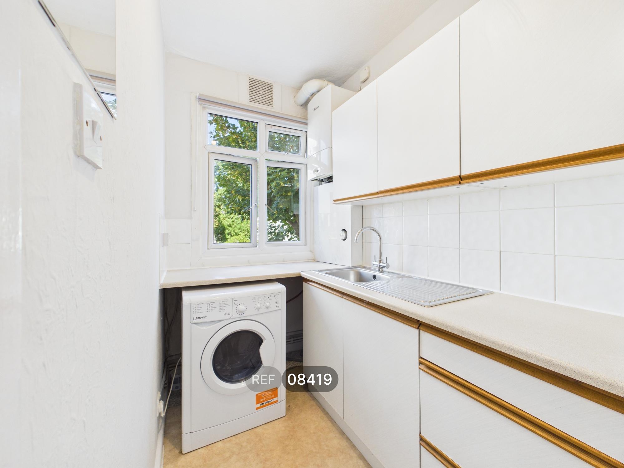 Flat Brixton Hill in Greater London