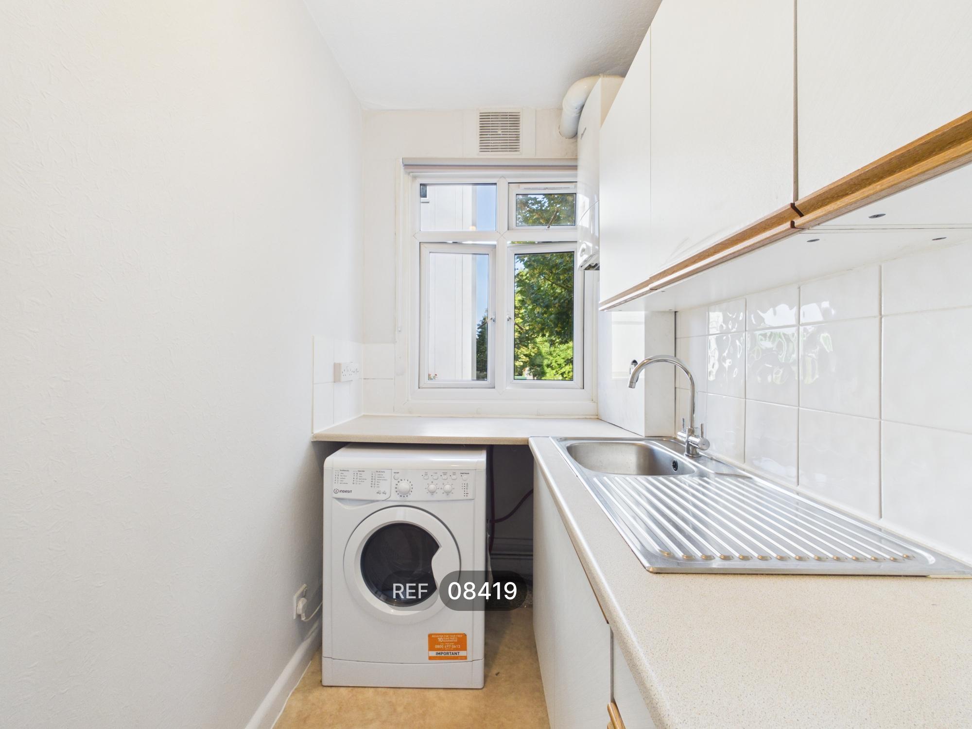 Flat Brixton Hill in Greater London