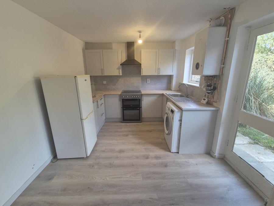 House Marchwood Close in Northampton