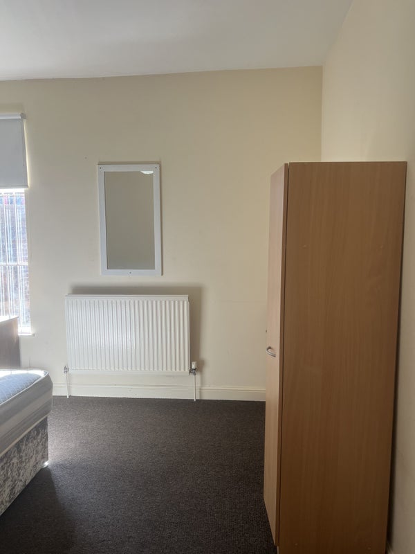 Room Derby Road in Nottingham