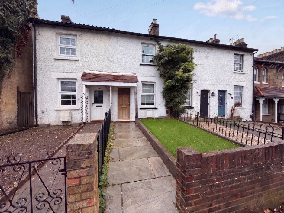 House Harefield Road in Greater London