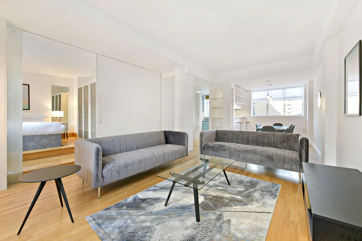 Flat Duke Street St James's in City of Westminster