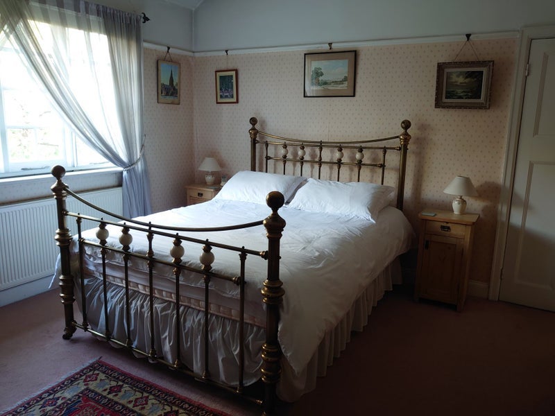 Room Cranmore Way in Greater London