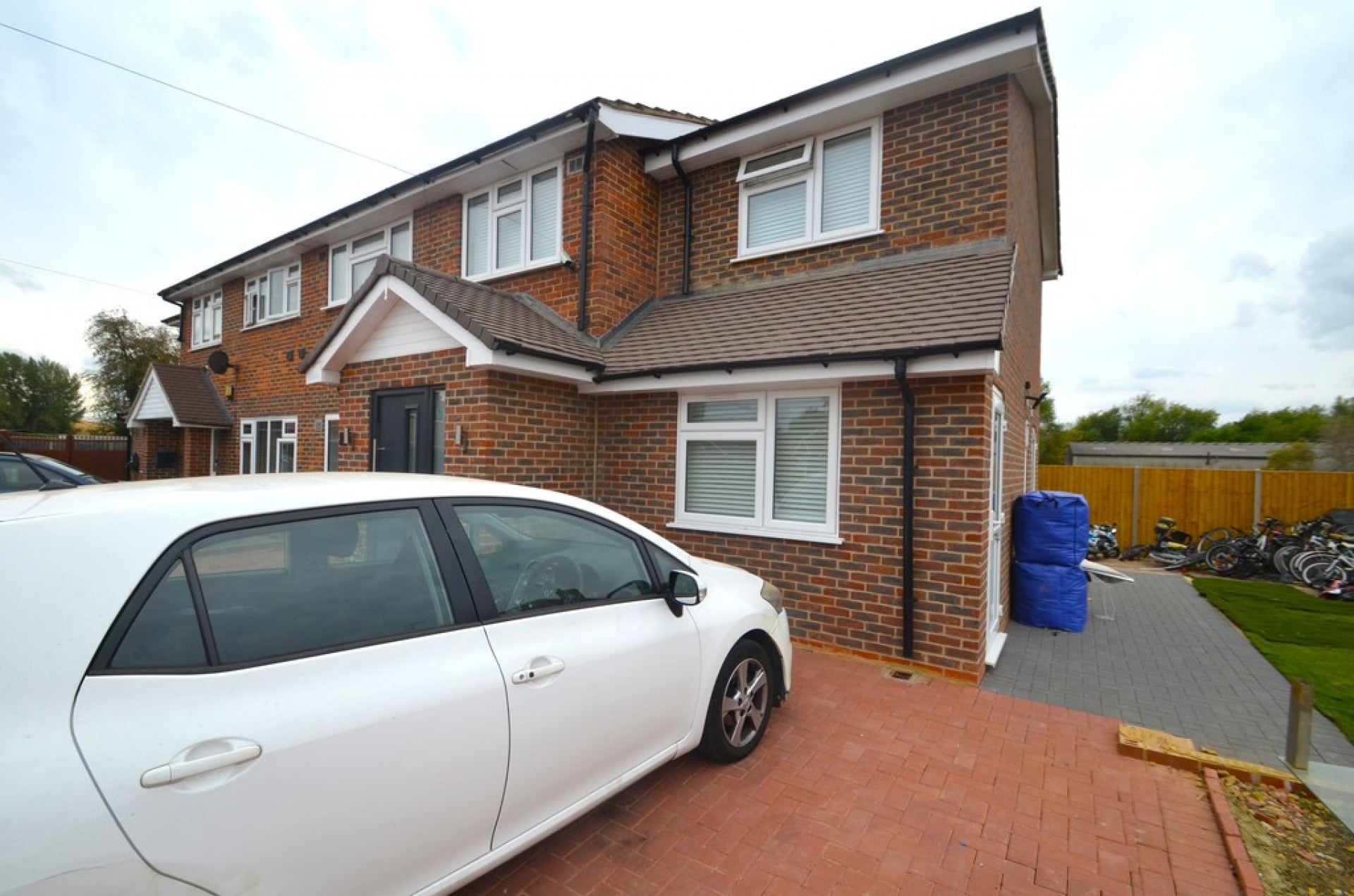 Room Hithermoor Road in Borough of Spelthorne