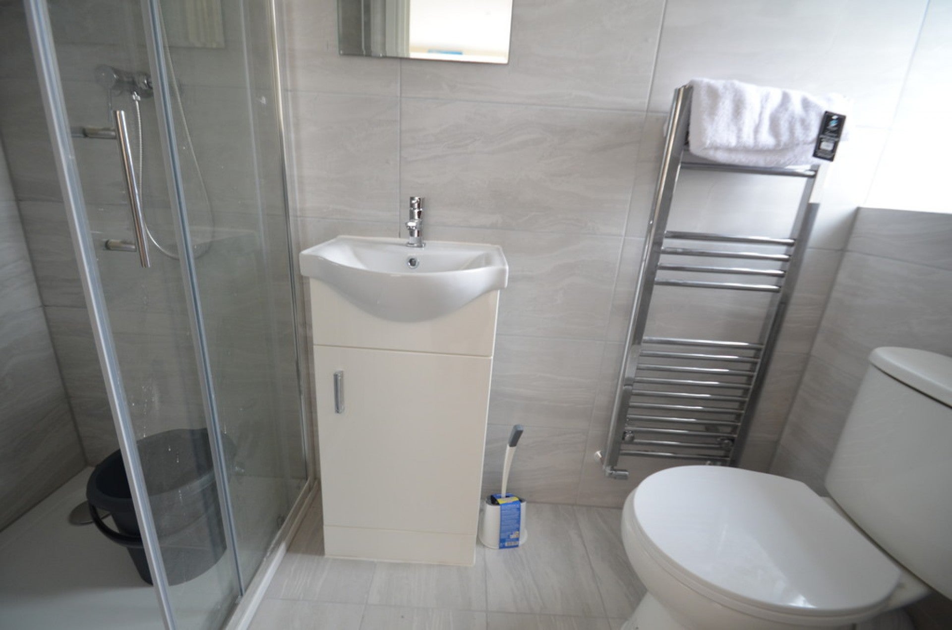 Room Hithermoor Road in Borough of Spelthorne