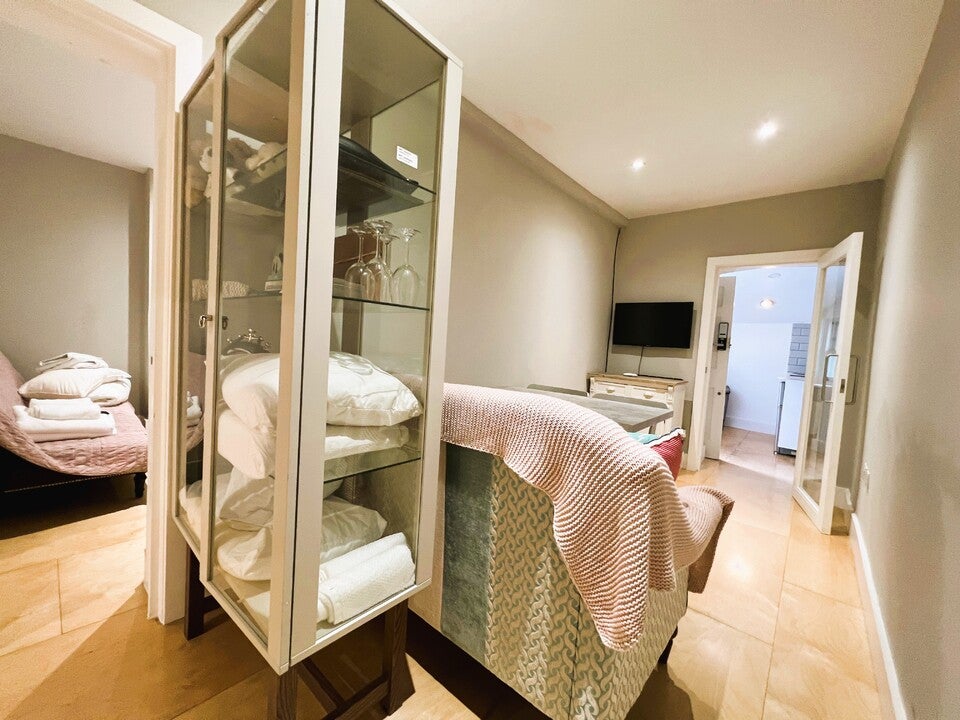 Flat Eversholt Street in Greater London