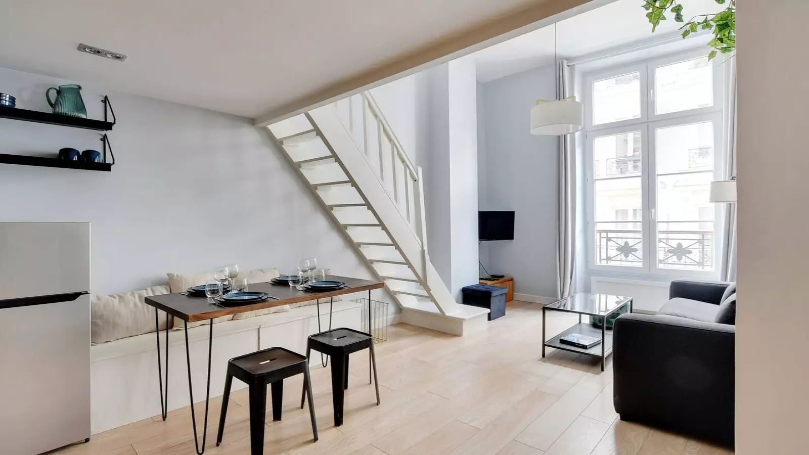Appartement Cour de Rome à Paris