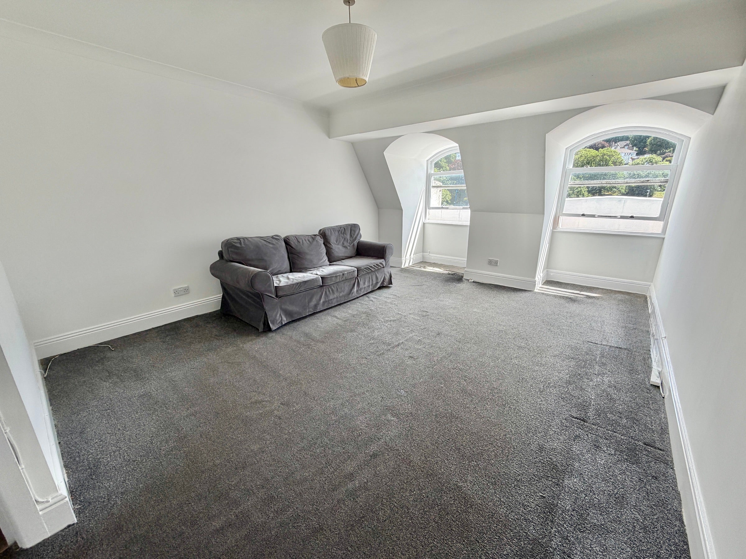 Flat Torwood Street in Torquay