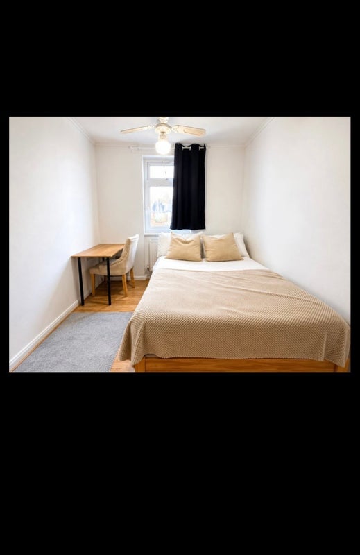 Room Glengarnock Avenue in Greater London