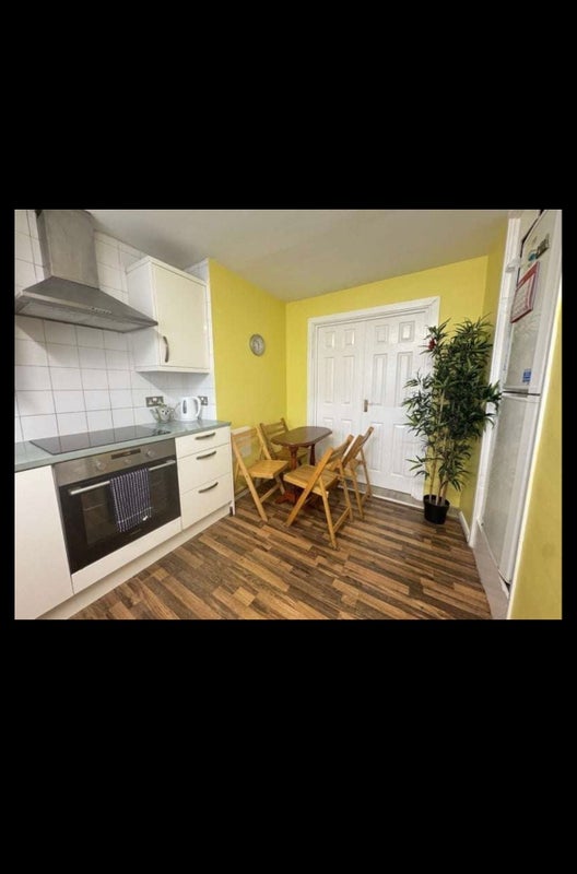Room Glengarnock Avenue in Greater London
