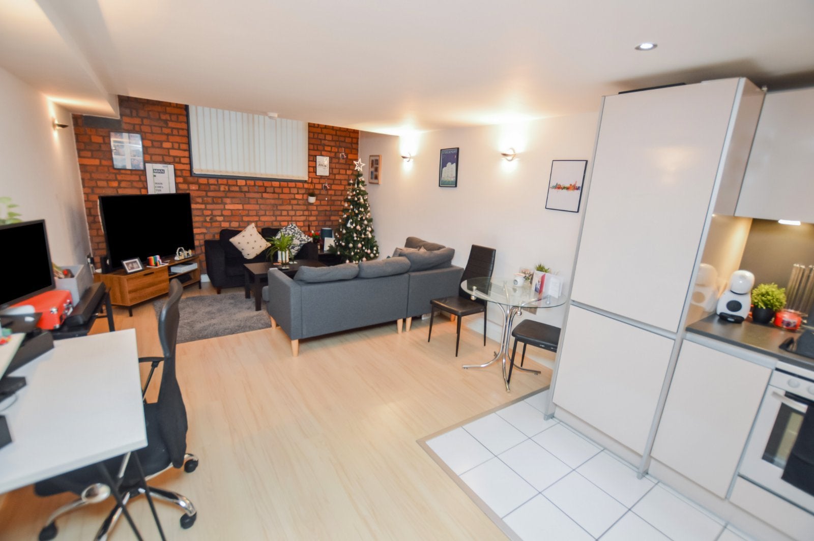Flat Mirabel Street in Manchester