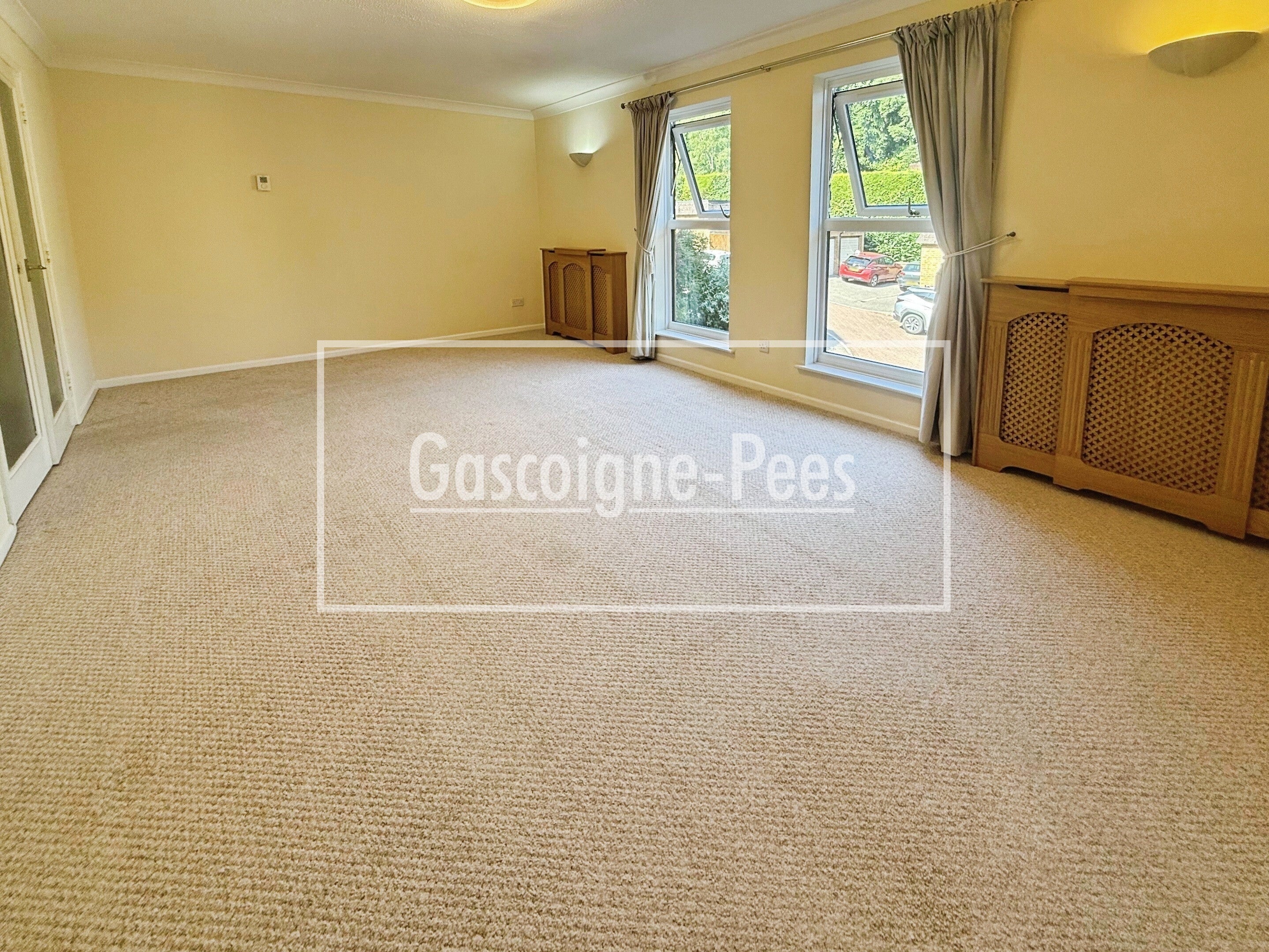 Flat Deanery Place in Waverley