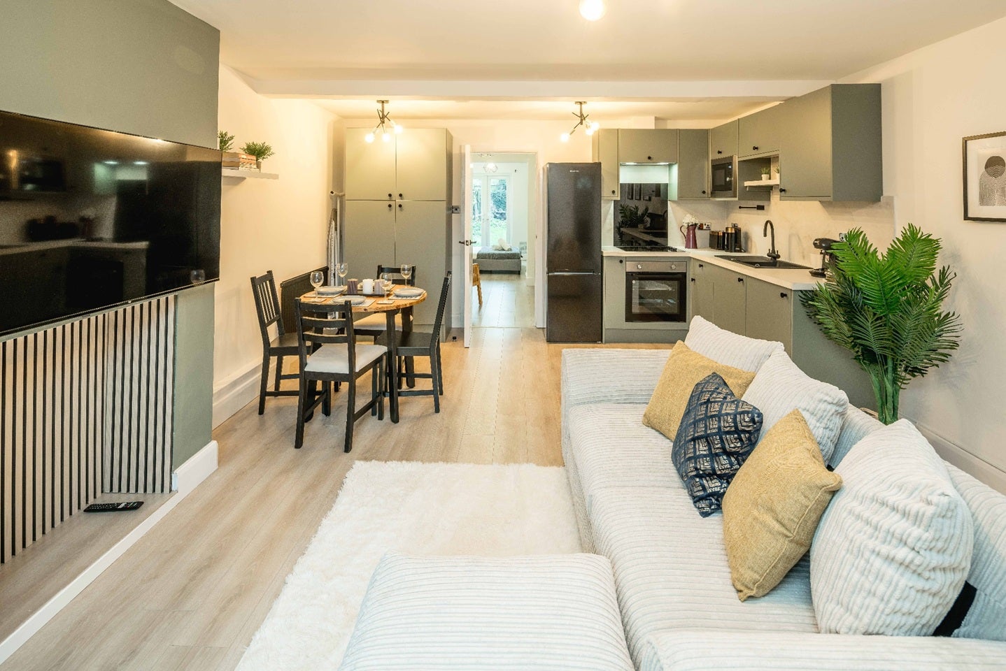 House Oval Road in Greater London