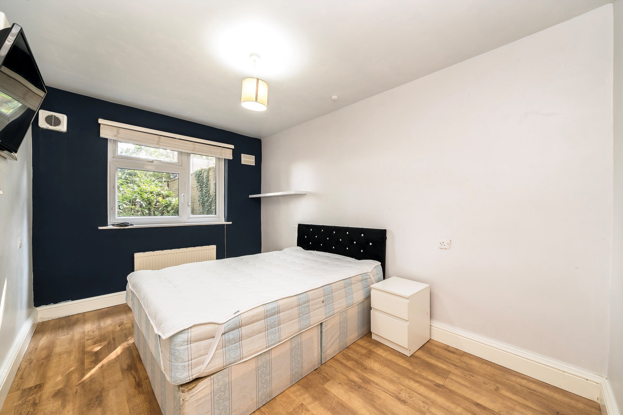 Flat St Pauls Close in Greater London