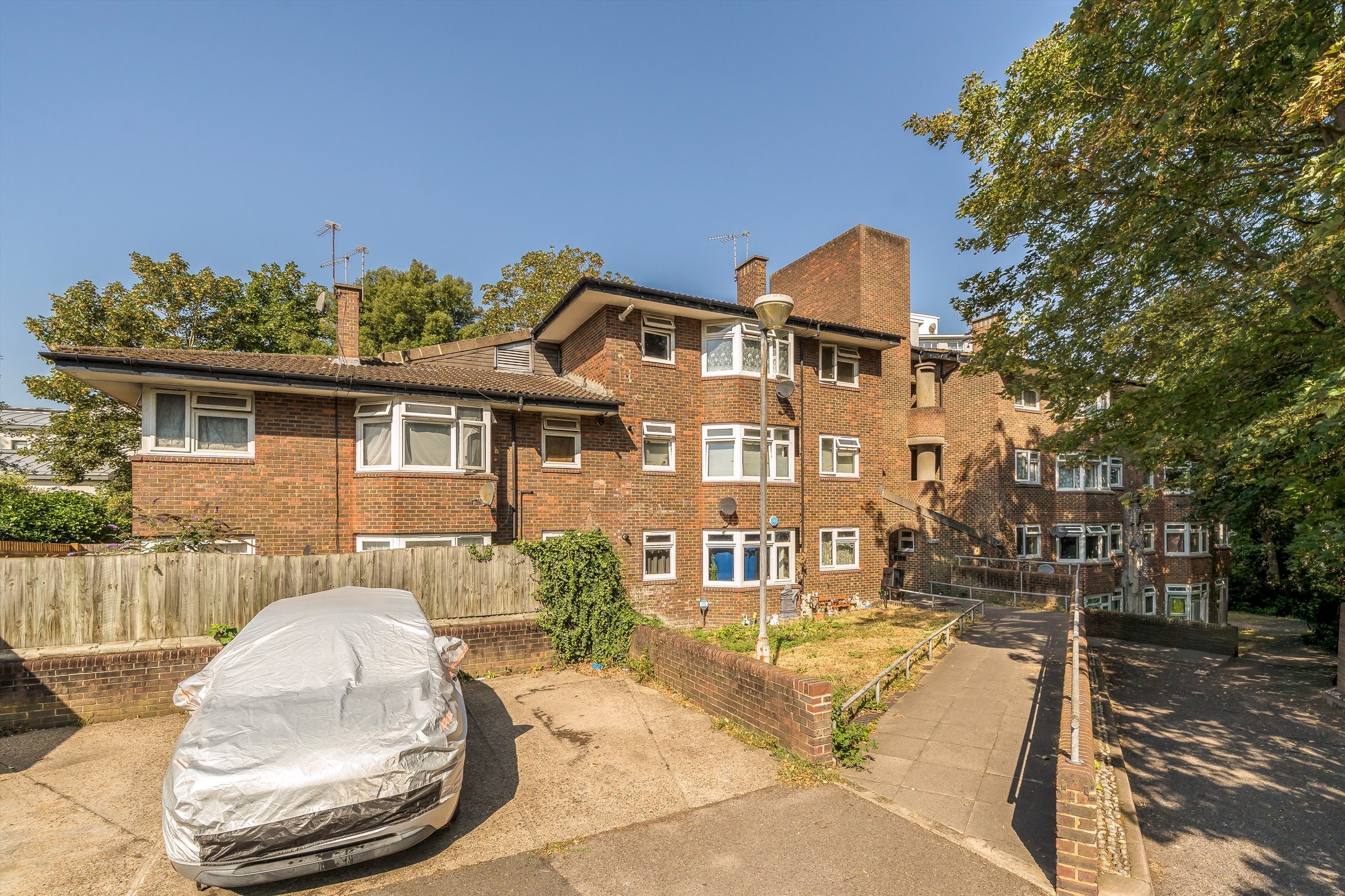 Flat St Pauls Close in Greater London