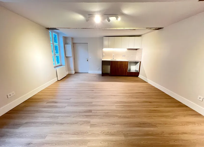Flat Rue de Brossard in Pont-l'Évêque