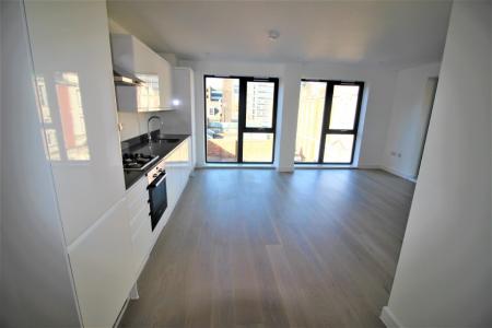 Flat Wellington Street in Greater London