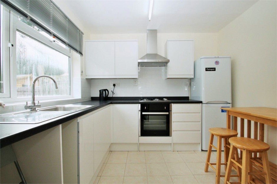 House Manor Waye in Greater London