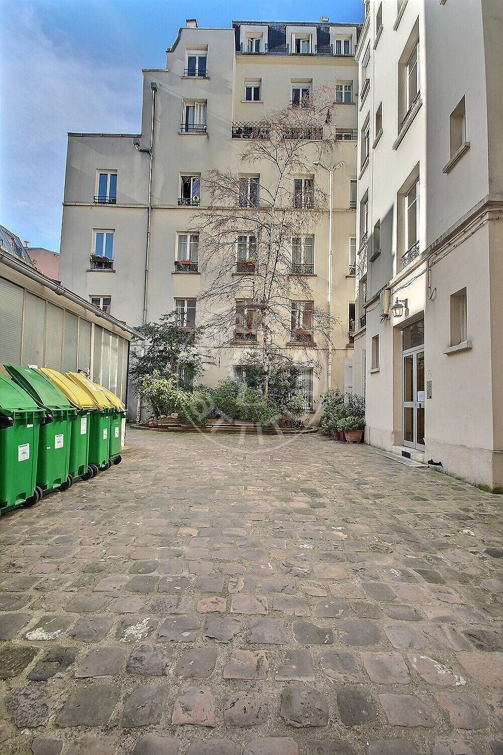 Appartement Rue de la Grange aux Belles à Paris
