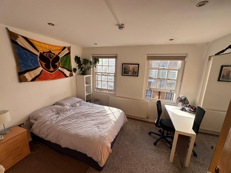 House Parfett Street in Greater London