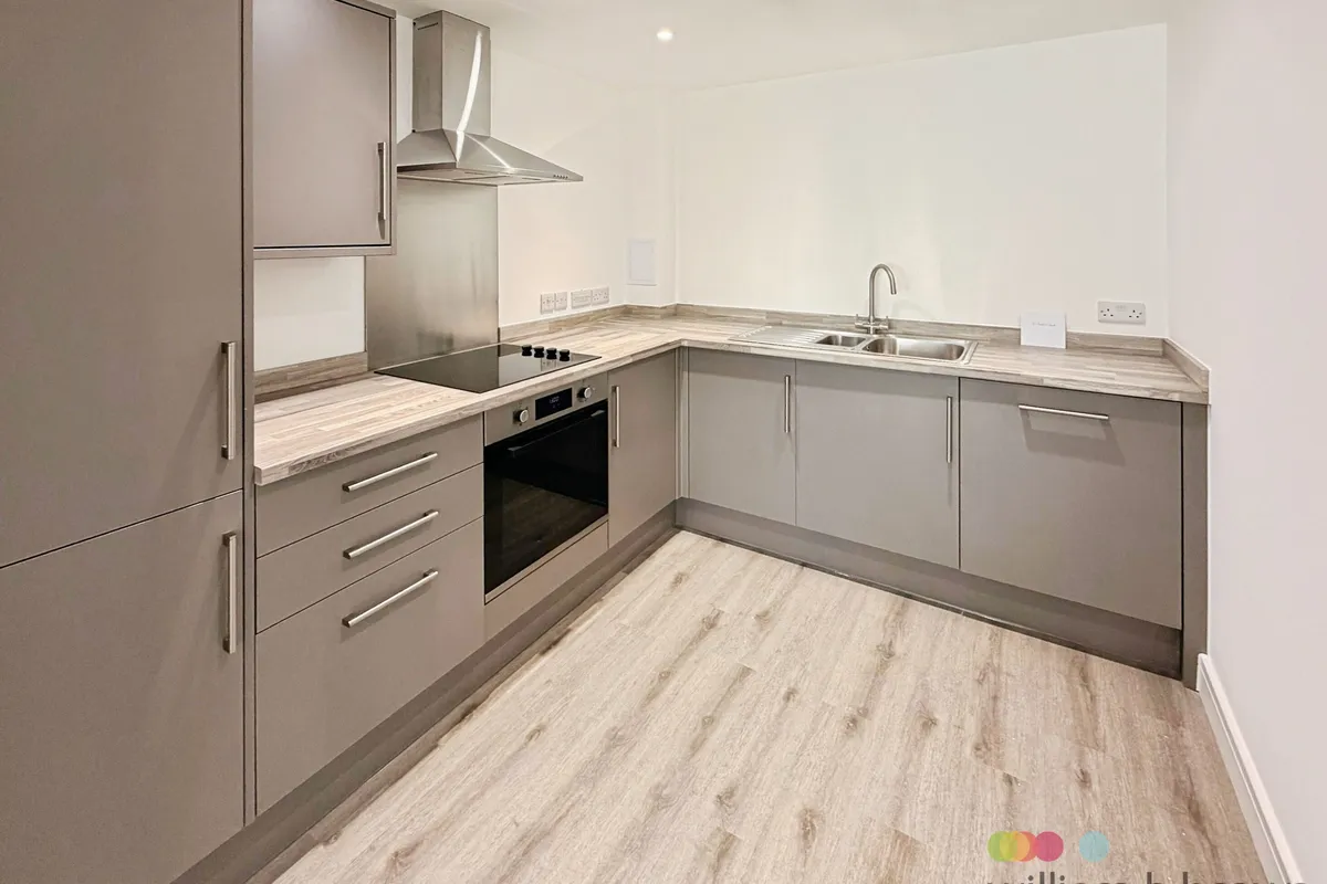 Flat Oundle Road in Peterborough